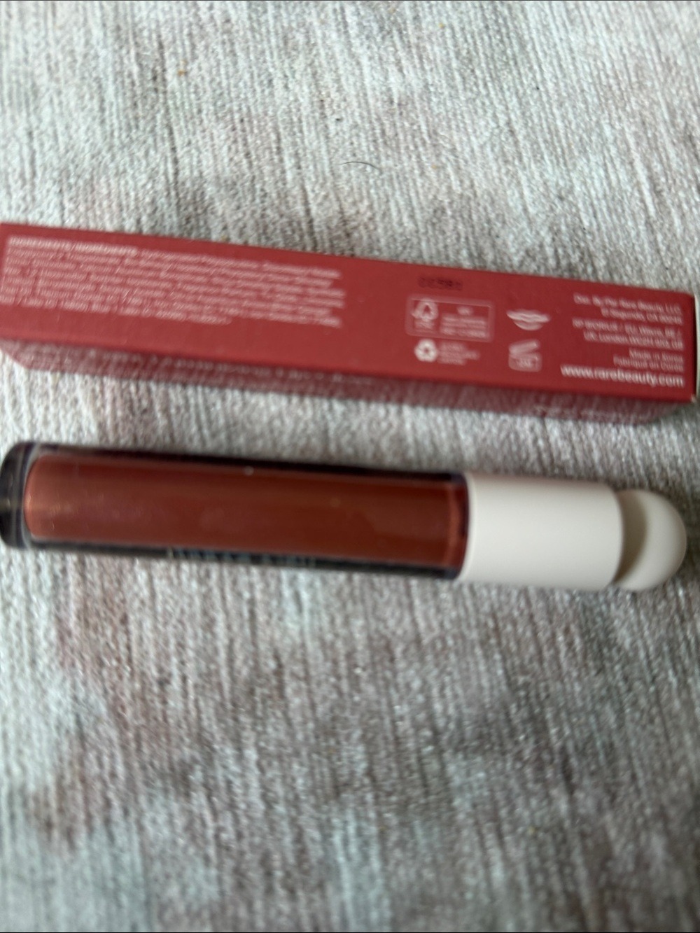 Rare Beauty Lip Gloss Spark Warm Brick Red - Picture 2 of 4